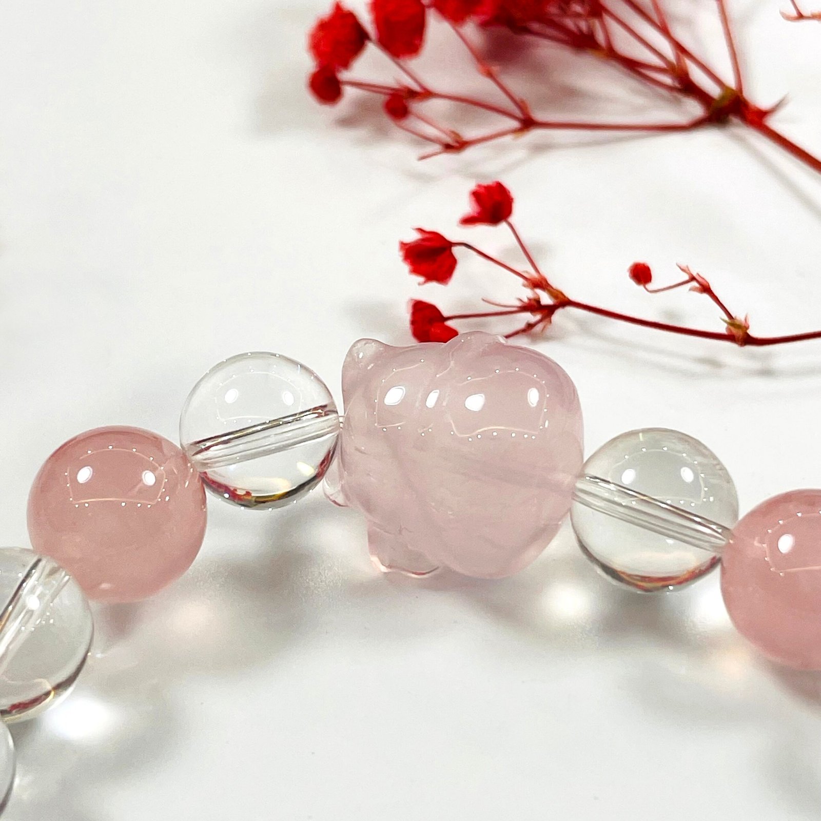LumiCrystal Natural Rose Quartz Clear Quartz Beaded Bracelet, Carved Rose Quartz Pixiu Stretch Bracelet, Spiritual Energy Healing Jewelry for Women Daily Wear Blessing Gift - 图片 2